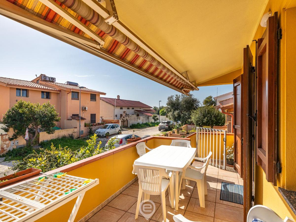 Appartamento Fiorito Putzu Idu Esterno foto