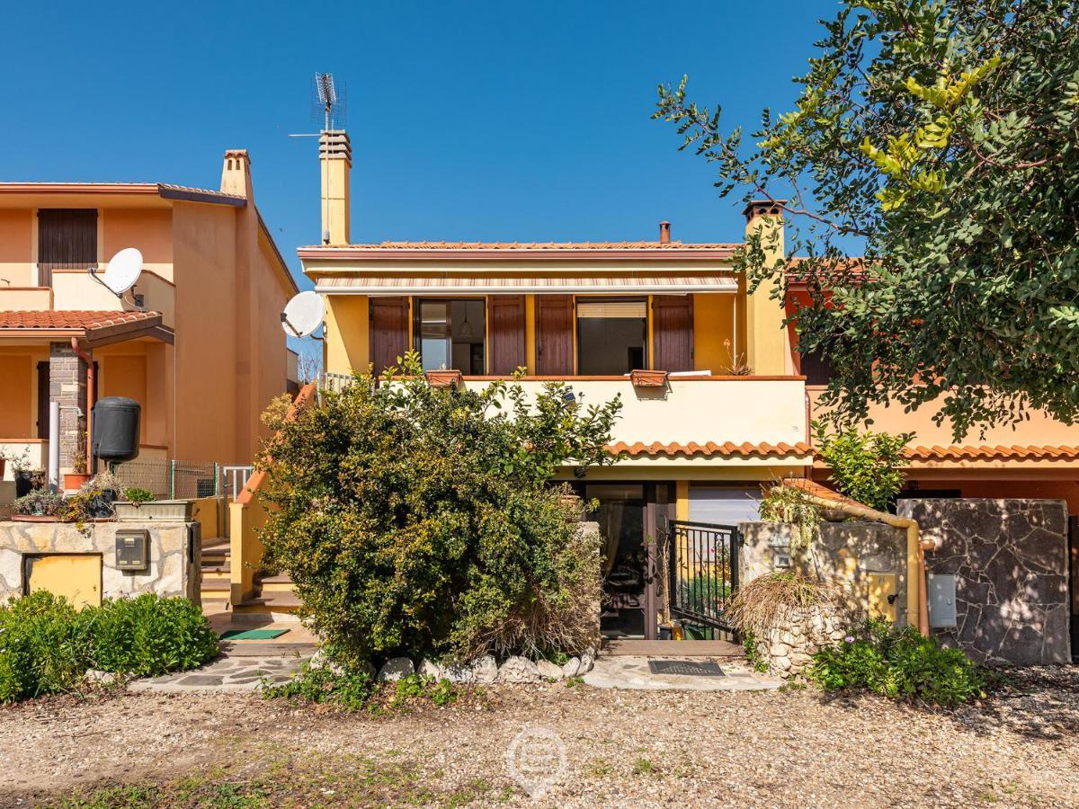 Appartamento Fiorito Putzu Idu Esterno foto